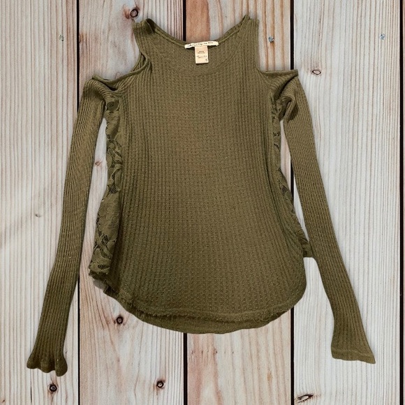 Green Cold Shoulder Sweater - Picture 1 of 3